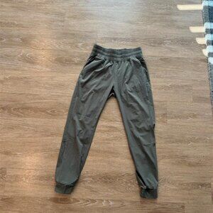 Free Fly Joggers Small
